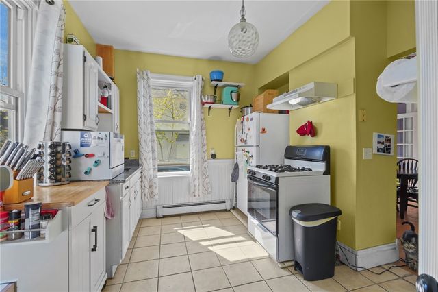 98 Andem Street, Providence, RI 02909