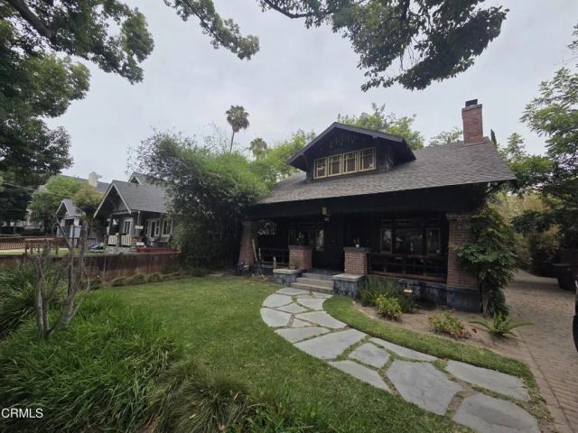 126 N Meridith Avenue, Pasadena, CA 91106