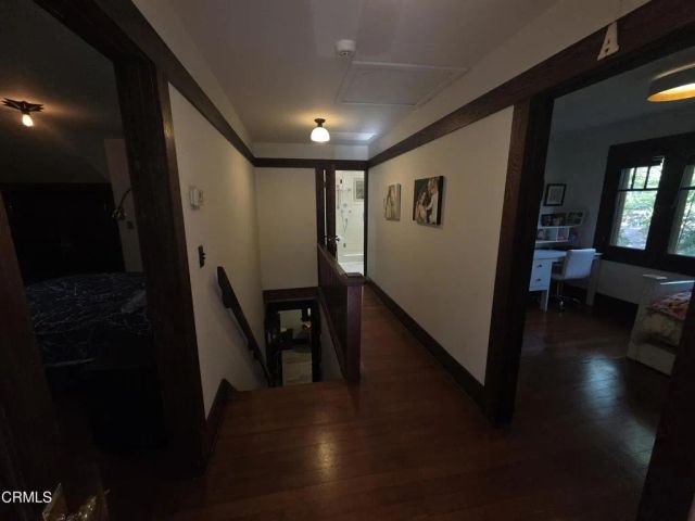 126 N Meridith Avenue, Pasadena, CA 91106