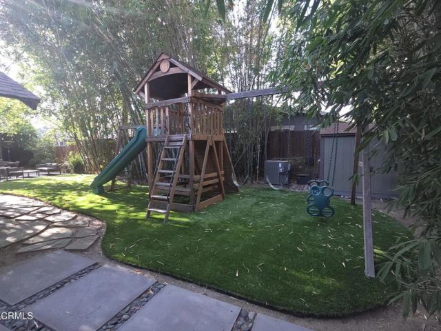 126 N Meridith Avenue, Pasadena, CA 91106