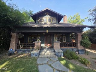 126 N Meridith Avenue, Pasadena, CA 91106