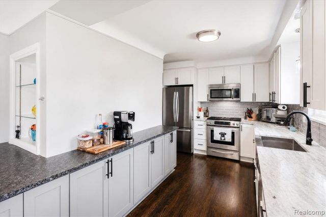 18701 Thomasine Street, Clinton Township, MI 48036