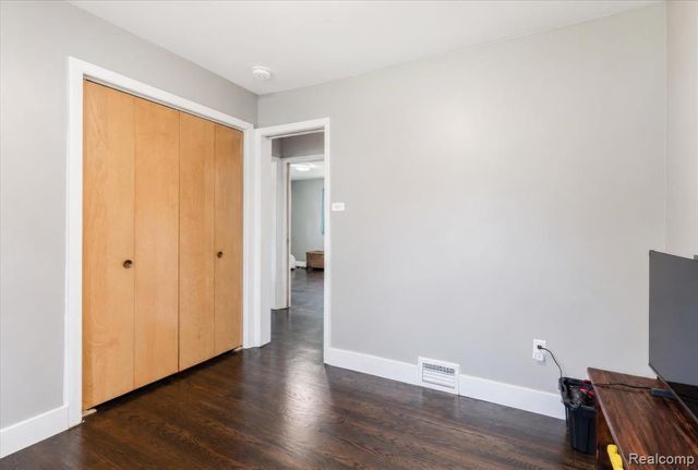 18701 Thomasine Street, Clinton Township, MI 48036