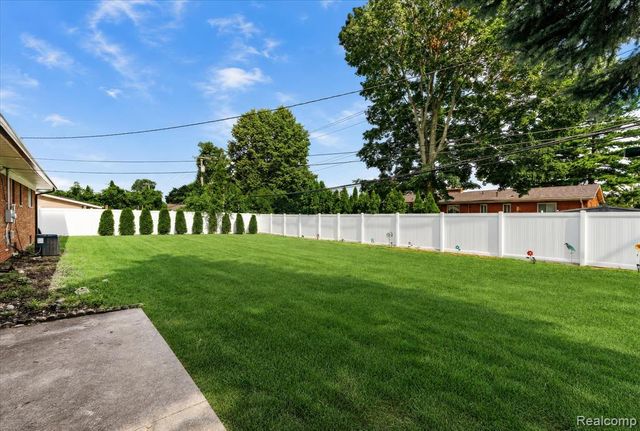 18701 Thomasine Street, Clinton Township, MI 48036