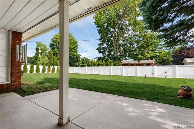 18701 Thomasine Street, Clinton Township, MI 48036