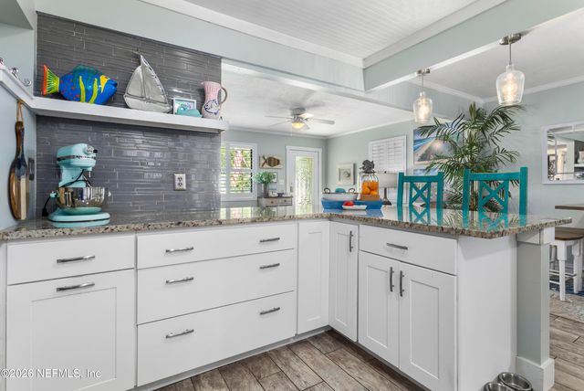 1215 15TH Avenue N, Jacksonville Beach, FL 32250