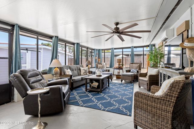 1215 15TH Avenue N, Jacksonville Beach, FL 32250