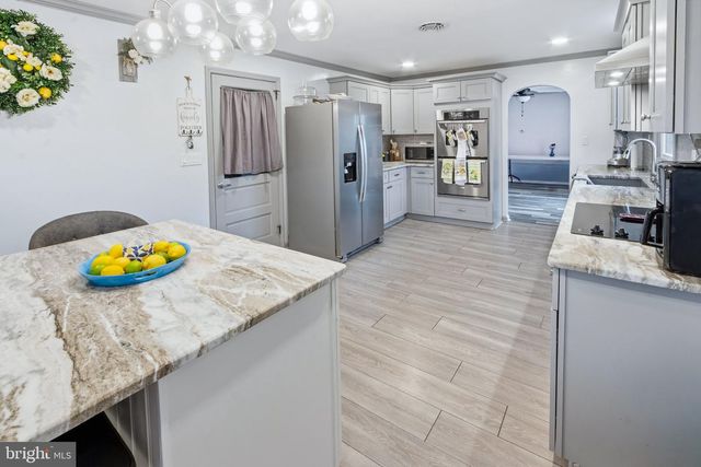25399 MOUNT PLEASANT RD, Columbus, NJ 08022