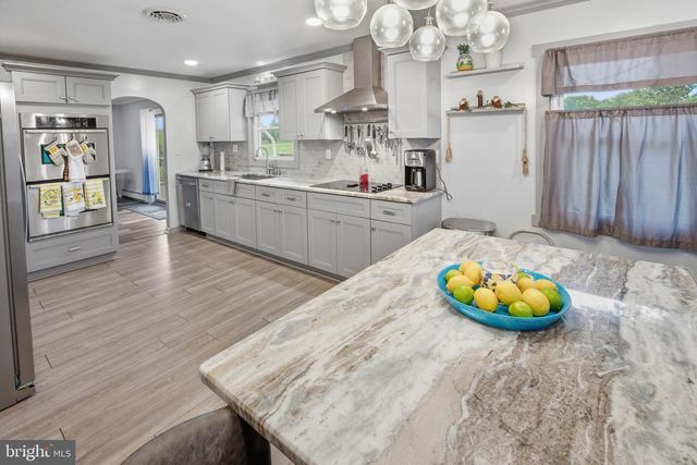 25399 MOUNT PLEASANT RD, Columbus, NJ 08022