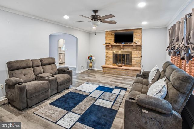 25399 MOUNT PLEASANT RD, Columbus, NJ 08022