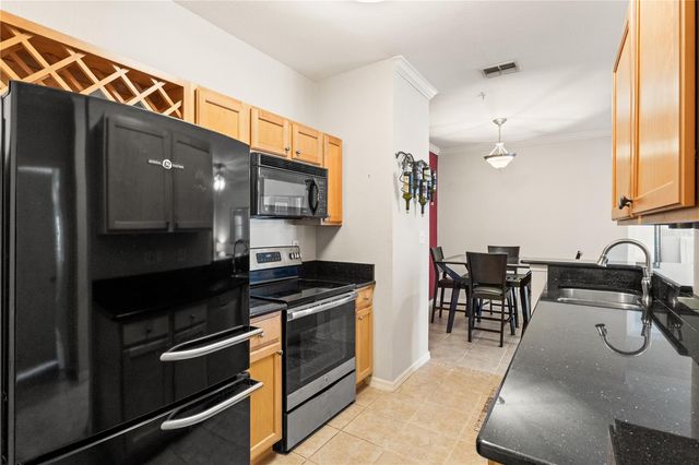 5000 CULBREATH KEY WAY 4-204, Tampa, FL 33611