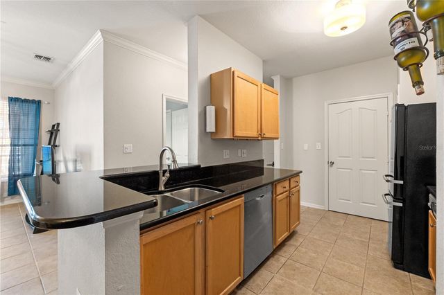 5000 CULBREATH KEY WAY 4-204, Tampa, FL 33611