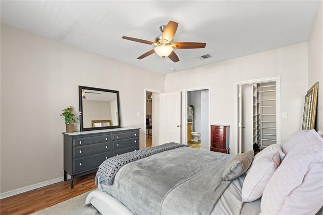 5000 CULBREATH KEY WAY 4-204, Tampa, FL 33611