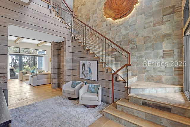 9 Bayberry Ln, Hilton Head Island, SC 29928