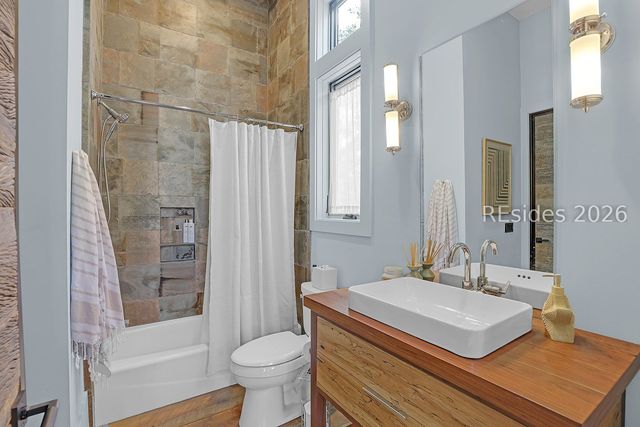 9 Bayberry Ln, Hilton Head Island, SC 29928