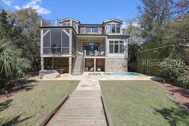 9 Bayberry Ln, Hilton Head Island, SC 29928