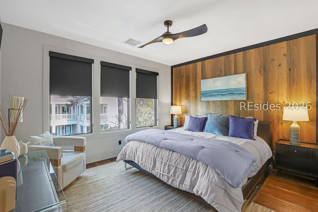 9 Bayberry Ln, Hilton Head Island, SC 29928