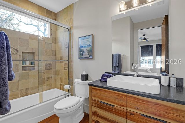 9 Bayberry Ln, Hilton Head Island, SC 29928