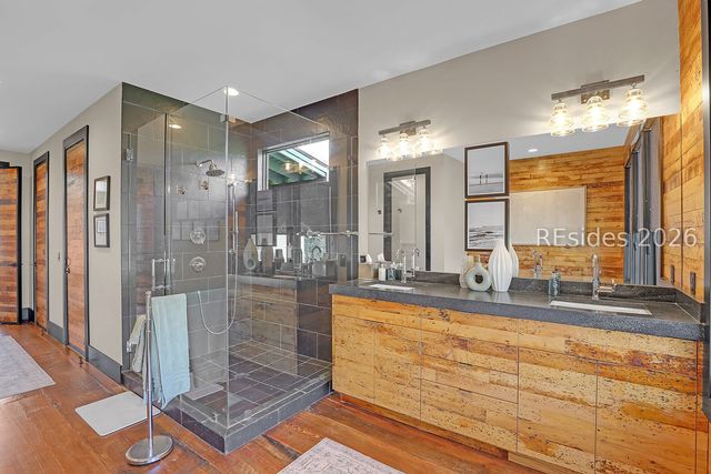 9 Bayberry Ln, Hilton Head Island, SC 29928