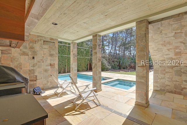 9 Bayberry Ln, Hilton Head Island, SC 29928