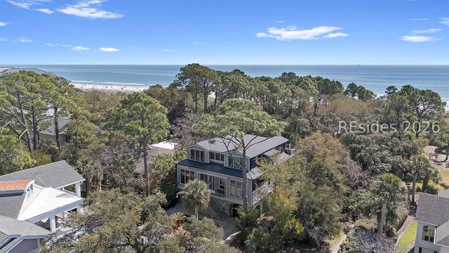 9 Bayberry Ln, Hilton Head Island, SC 29928
