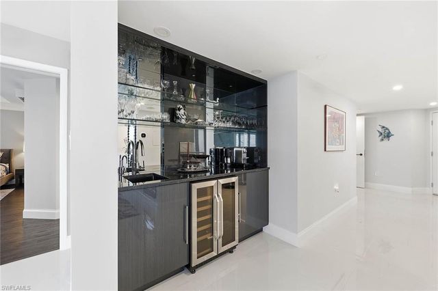 4751 Gulf Shore BLVD N 1408, Naples, FL 34103