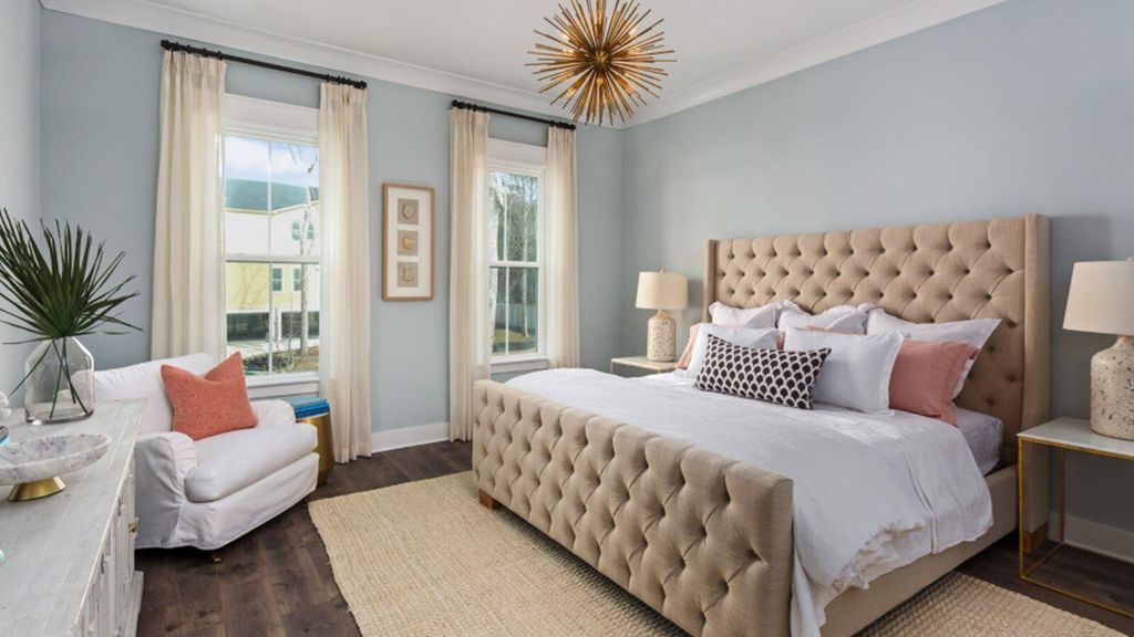 Image 5 of property listing at 992 Scotch Bonnet Way, Summerville, SC 29485