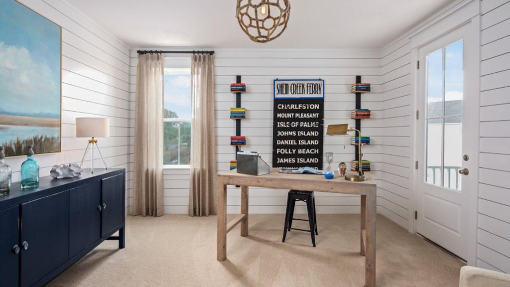 Image 8 of property listing at 992 Scotch Bonnet Way, Summerville, SC 29485