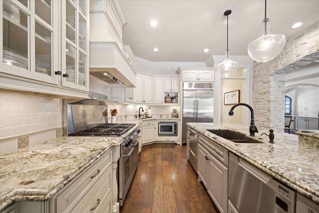 5018 Woodside Lane, Fulshear, TX 77441