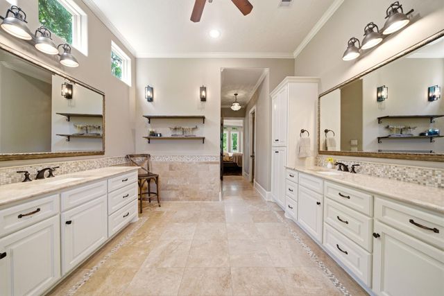 5018 Woodside Lane, Fulshear, TX 77441