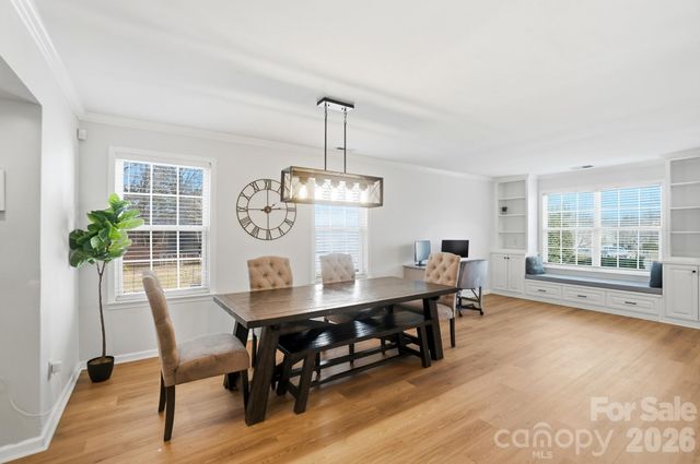 8854 Laurel Run Drive, Charlotte, NC 28269