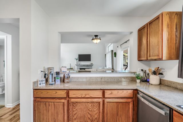 1334 S Pleasant Hill Gate, Waukegan, IL 60085
