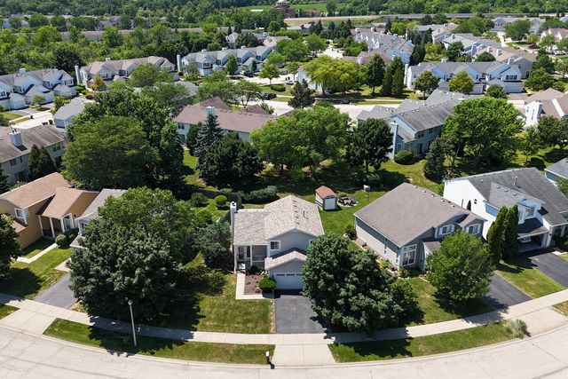 1334 S Pleasant Hill Gate, Waukegan, IL 60085