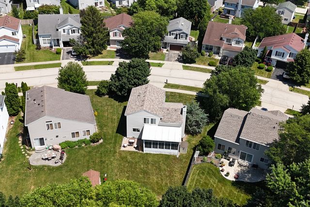 1334 S Pleasant Hill Gate, Waukegan, IL 60085
