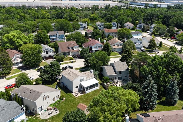 1334 S Pleasant Hill Gate, Waukegan, IL 60085