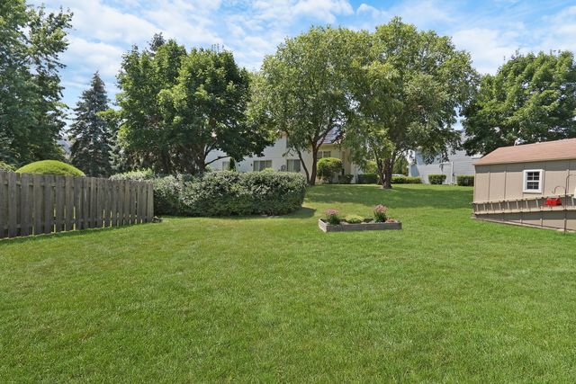 1334 S Pleasant Hill Gate, Waukegan, IL 60085