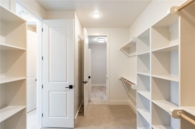 18481 Mohawk Lane, Overland Park, KS 66085