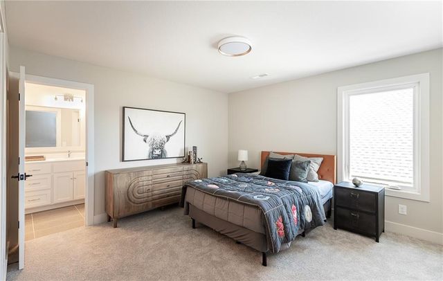 18481 Mohawk Lane, Overland Park, KS 66085