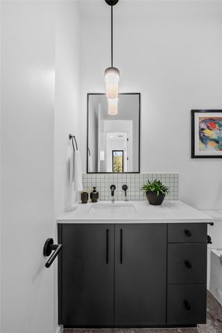 219 Lessin LN 10A, Austin, TX 78704