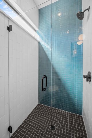 219 Lessin LN 10A, Austin, TX 78704