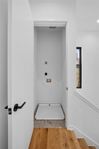 219 Lessin LN 10A, Austin, TX 78704