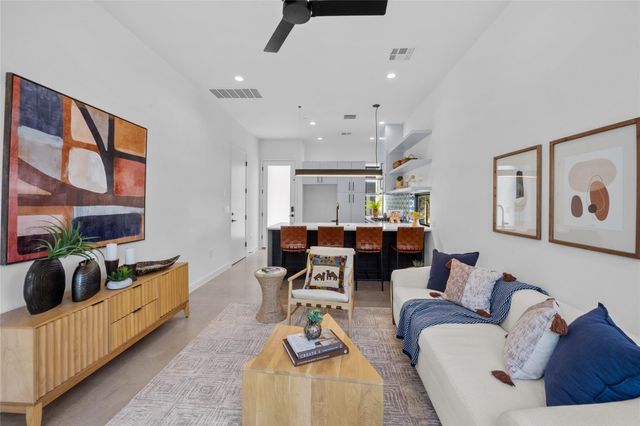 219 Lessin LN 10A, Austin, TX 78704