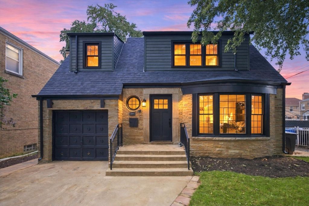 2814 W Balmoral Avenue, Chicago, IL 60625 — exterior