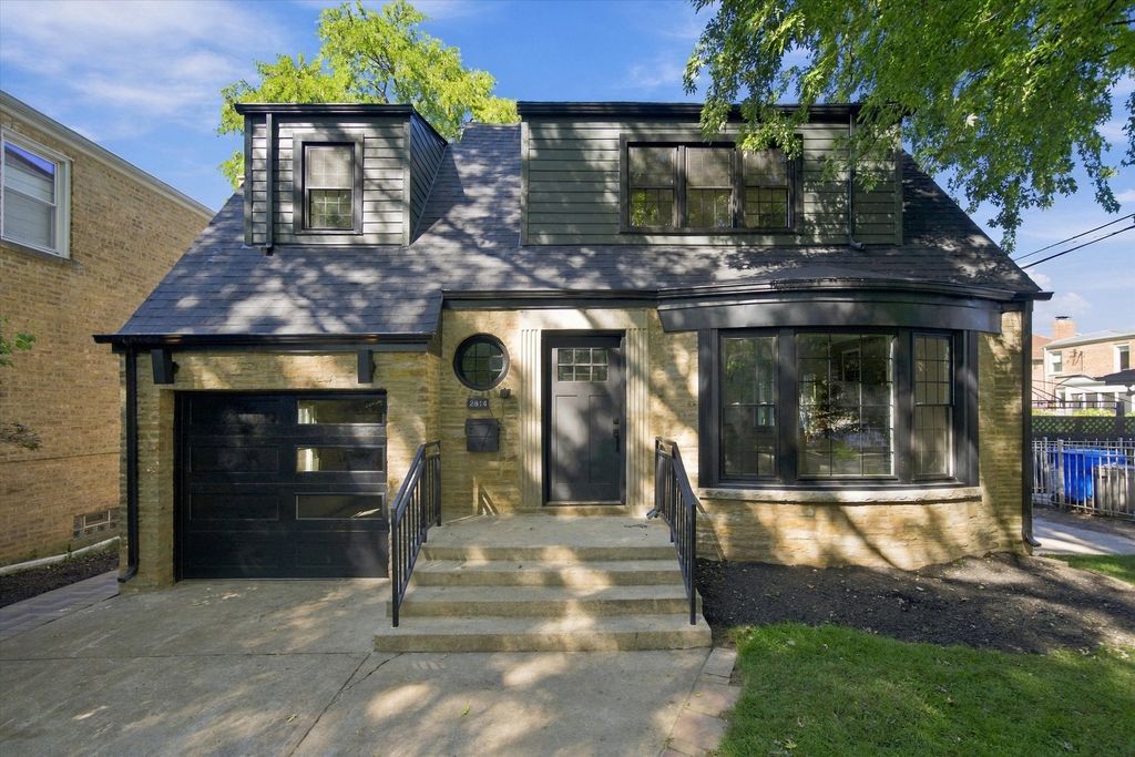 2814 W Balmoral Avenue, Chicago, IL 60625 — photo 2