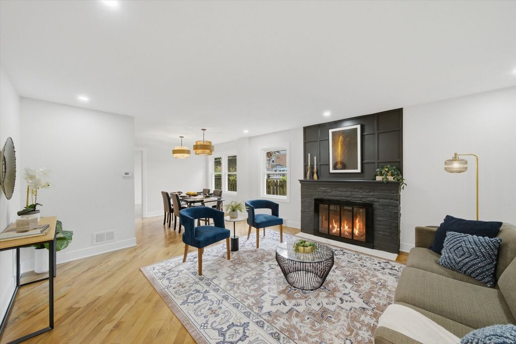 2814 W Balmoral Avenue, Chicago, IL 60625 — photo 3