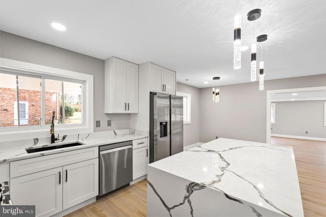 5401 FERNDALE ST, Springfield, VA 22151