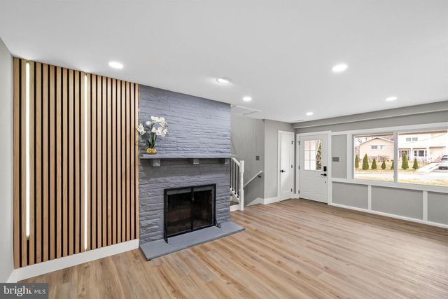 5401 FERNDALE ST, Springfield, VA 22151