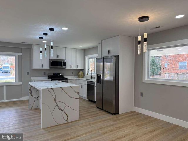 5401 FERNDALE ST, Springfield, VA 22151