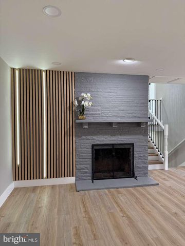 5401 FERNDALE ST, Springfield, VA 22151