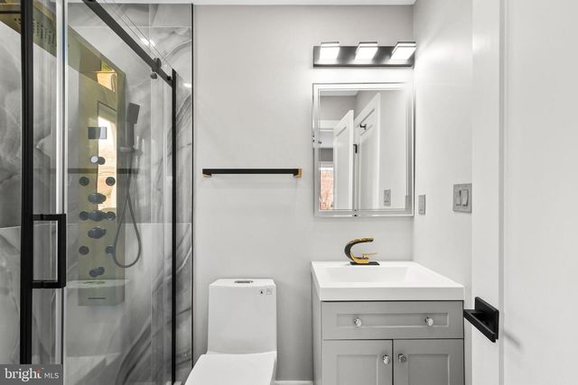 5401 FERNDALE ST, Springfield, VA 22151